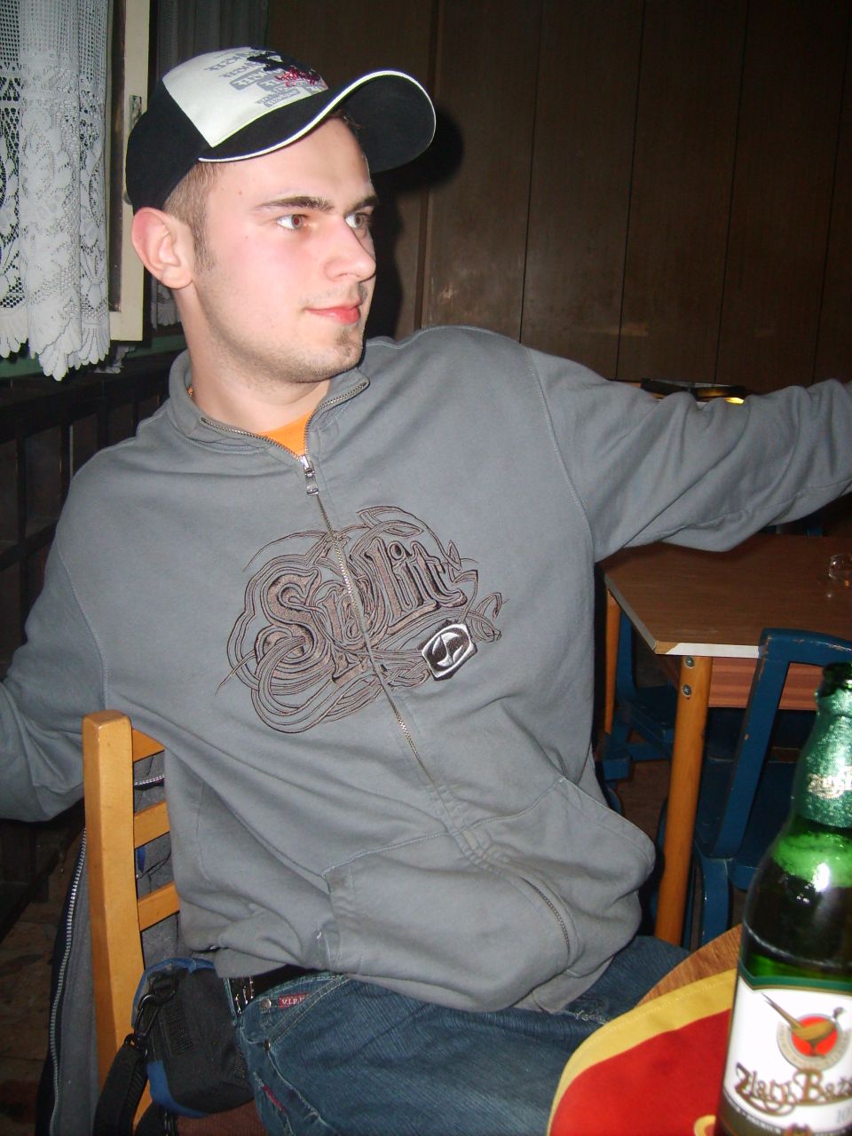 03.jpg